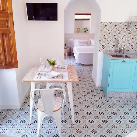 Vivienda Turistica Califato En Casco Historico * Cordoba