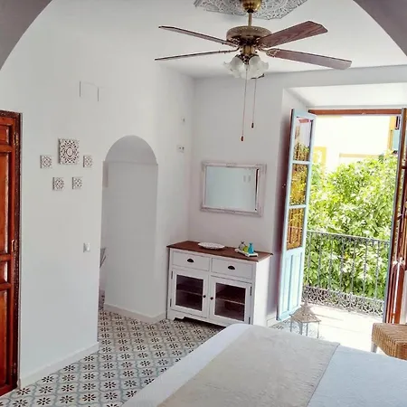 Apartment Vivienda Turistica Califato En Casco Historico